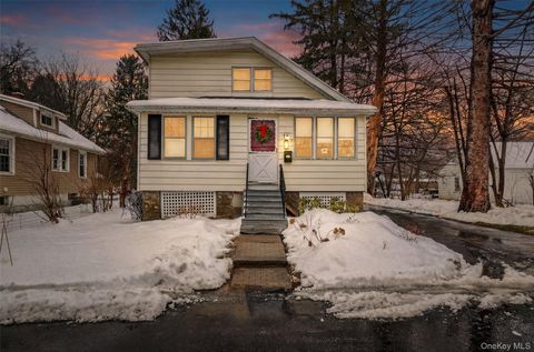 Townhouse For Sale - 5 Miller Place<br/> Poughkeepsie, NY 12601