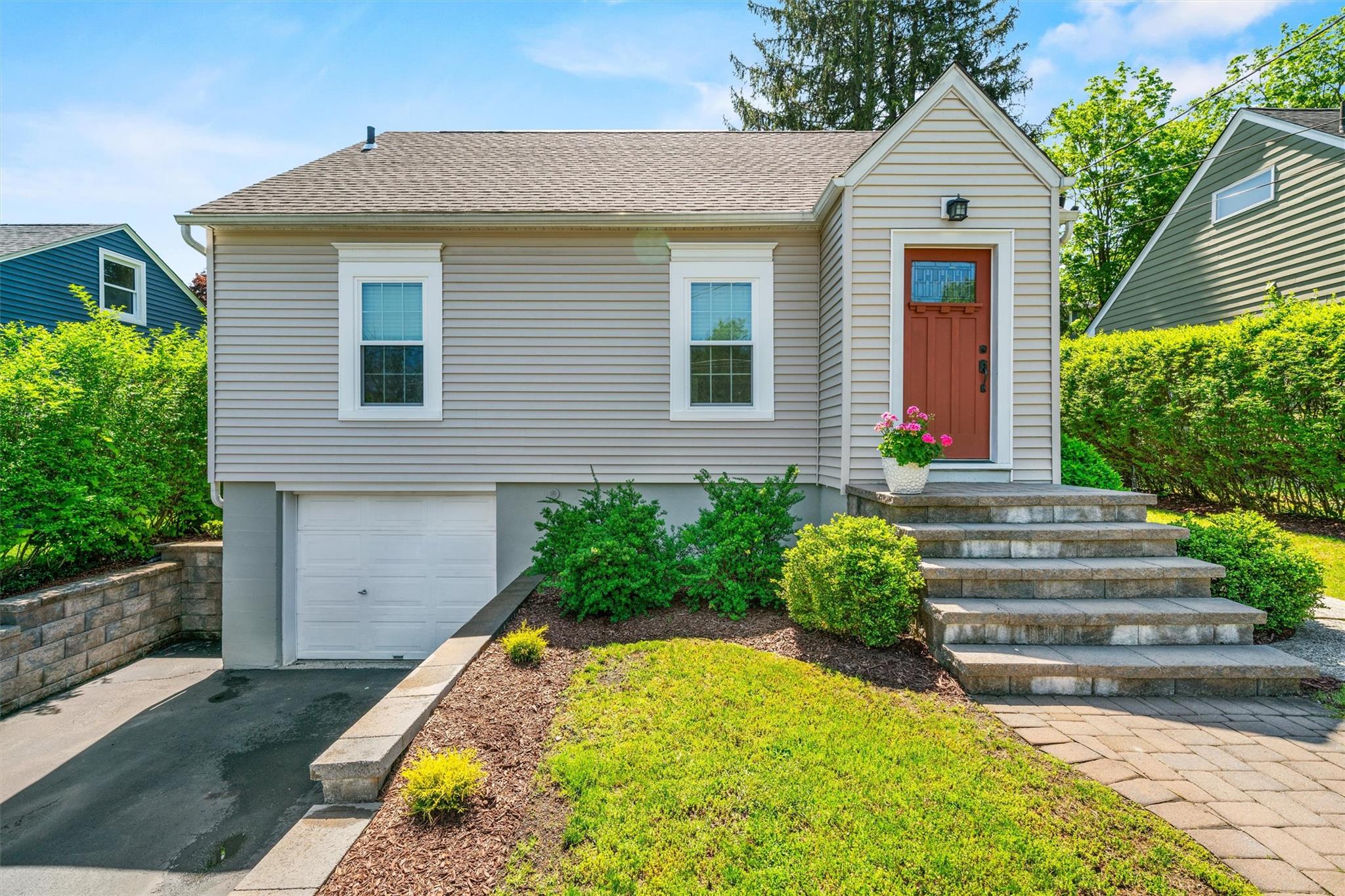 14 Mercer Street, Middletown, New York image 2