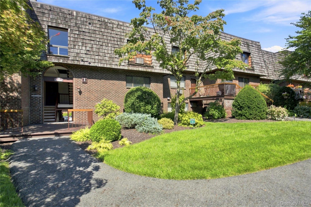 Photo of 1 Briarcliff Drive S #4, Ossining, NY 10562 (MLS # 1047960)
