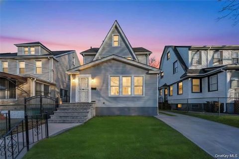 Multifamily For Sale - 100-35 204th Street<br/> Hollis, NY 11423