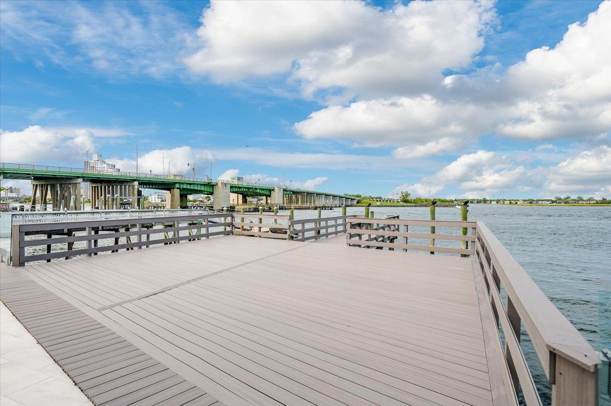 Atlantic Beach, New York 11509, United States, 7 Bedrooms Bedrooms, ,7 BathroomsBathrooms,Residential,Active,107345