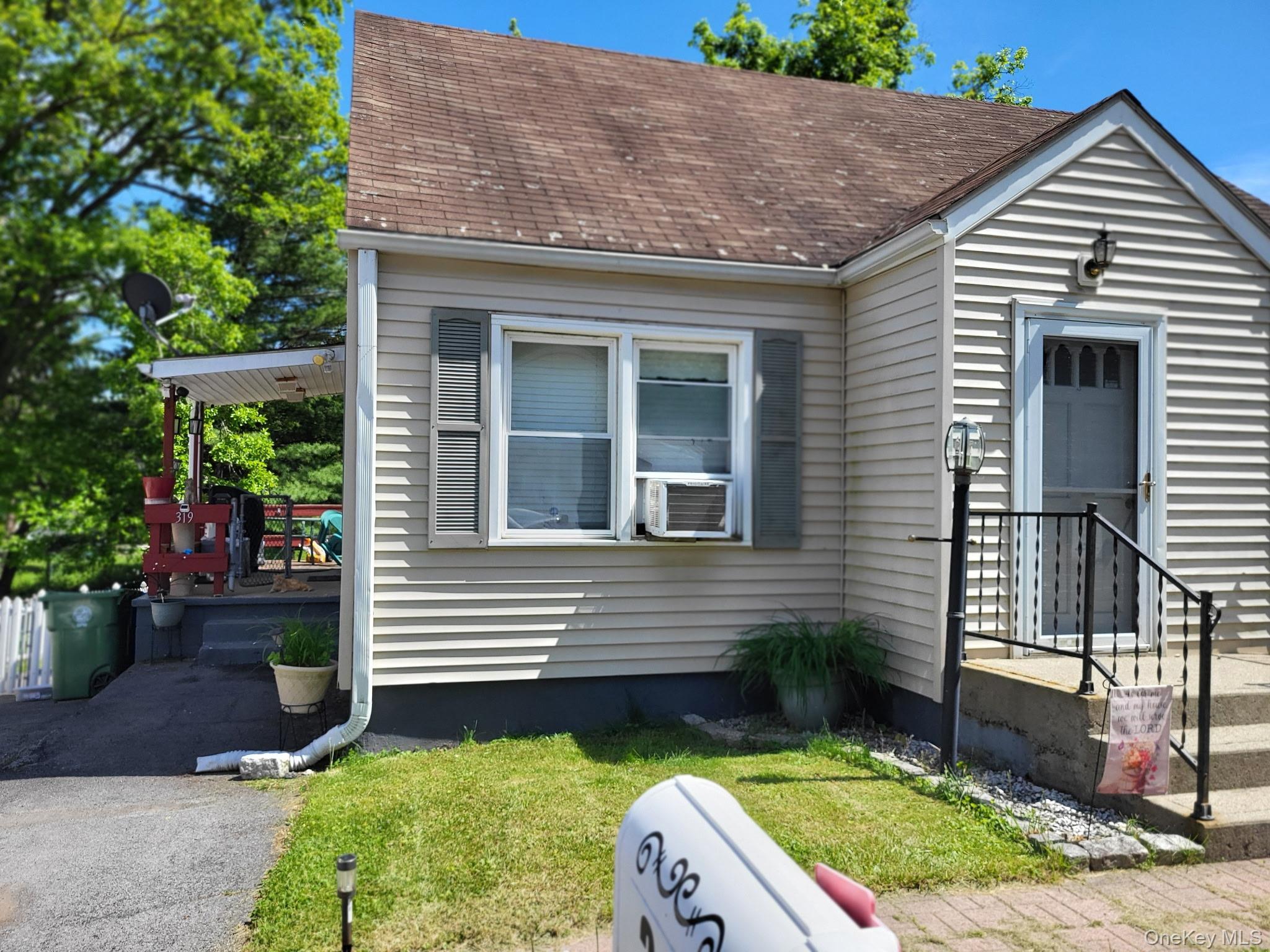 319 Wawayanda Avenue