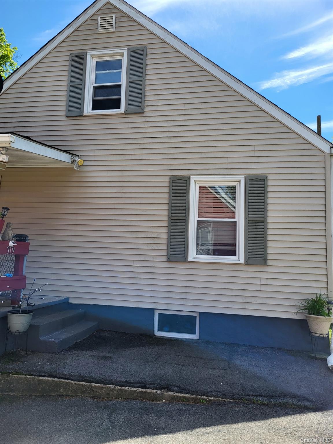 319 Wawayanda Avenue