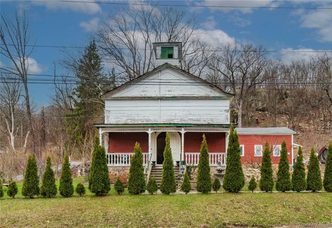 Homes For Sale - 11 Orange Turnpike<br/> Orange County, Southfields, NY 10975