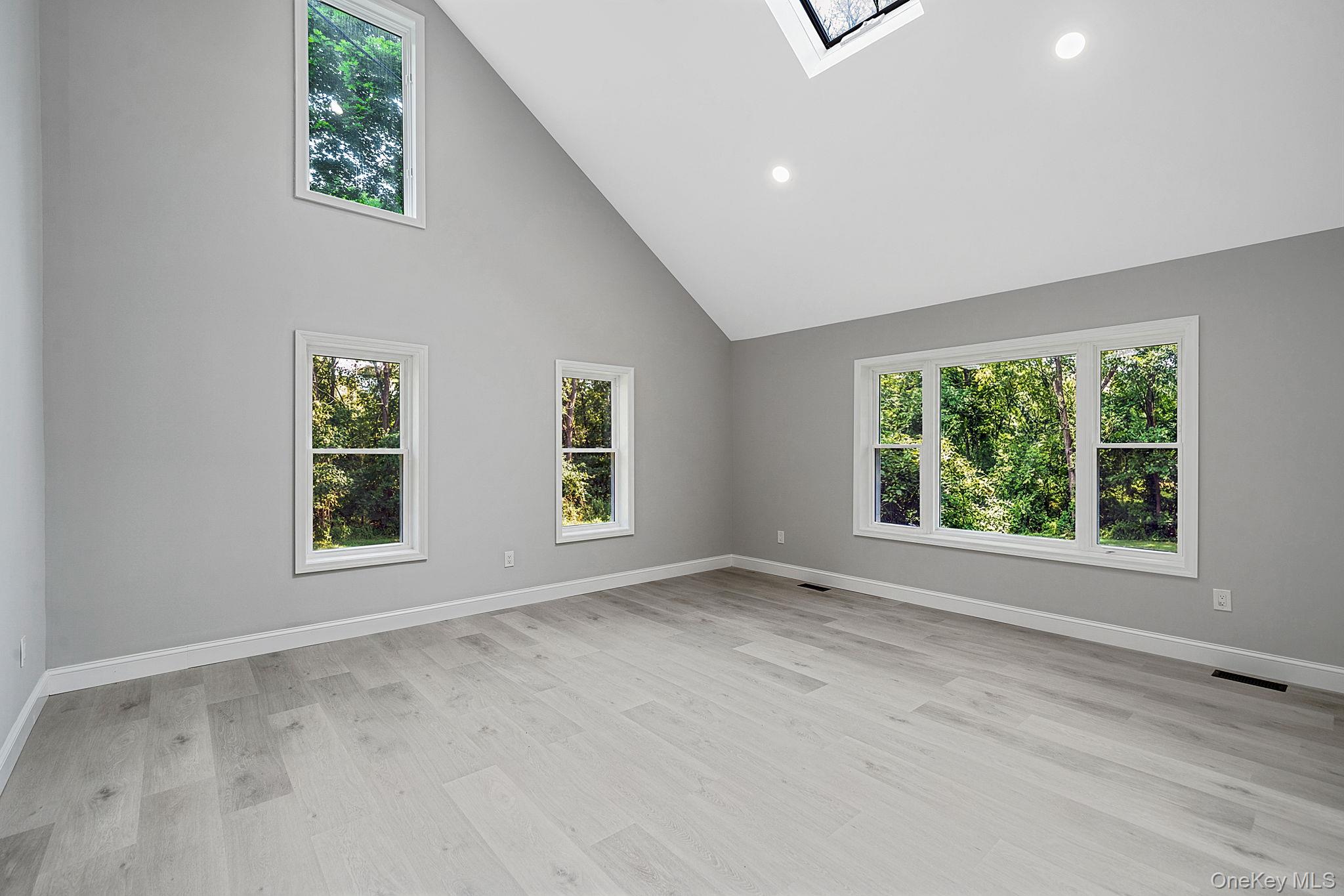 3 Cozine Road S