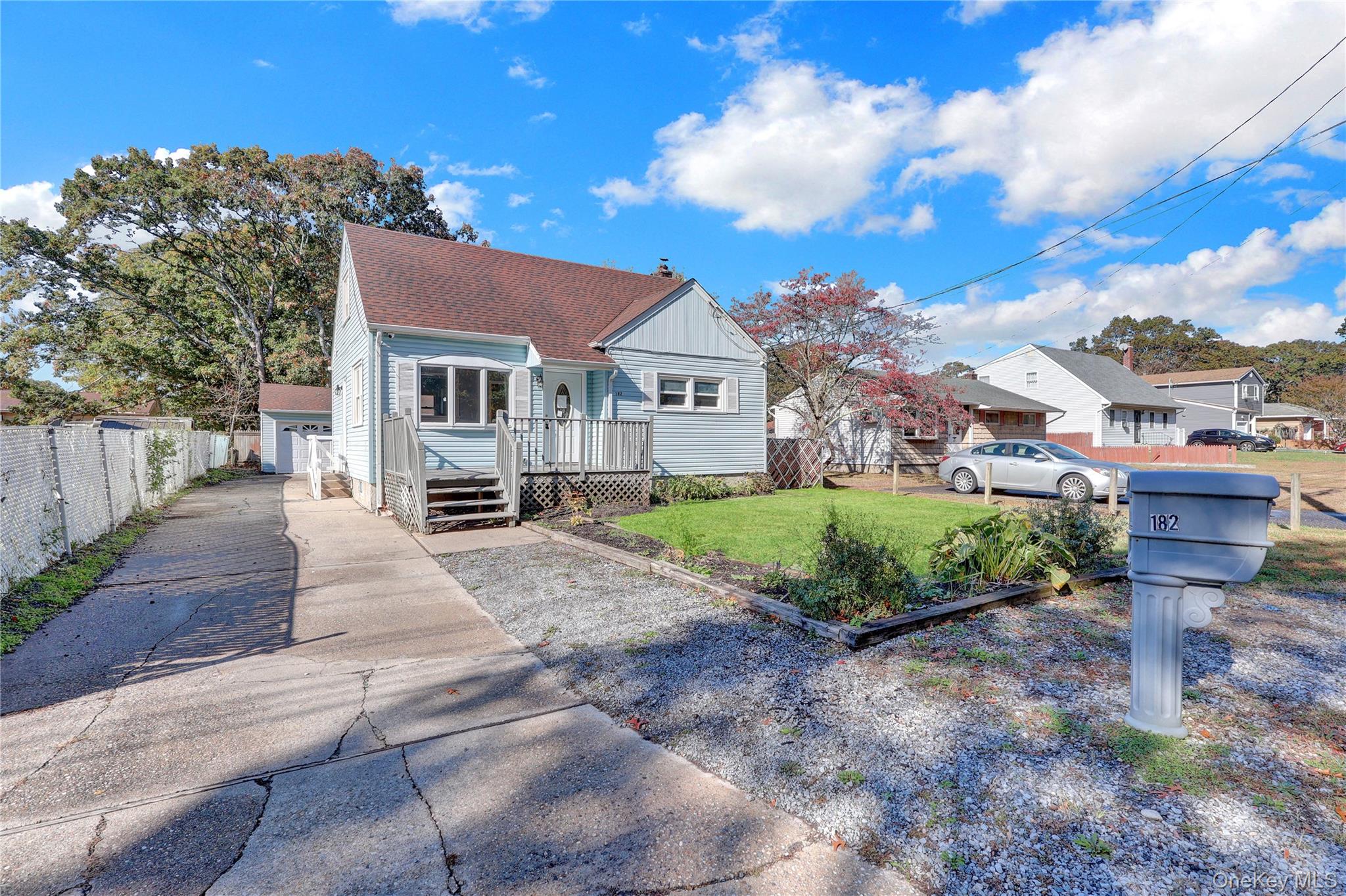 182 Lexington Road