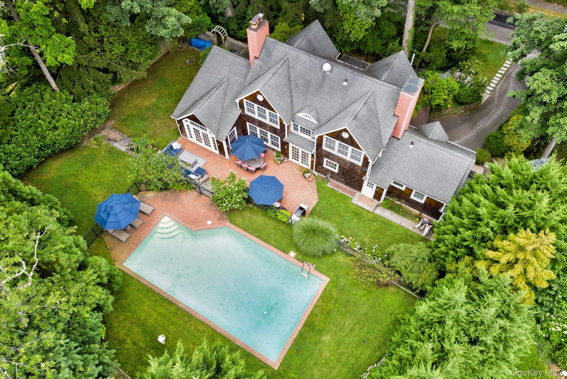 96 Davis Road