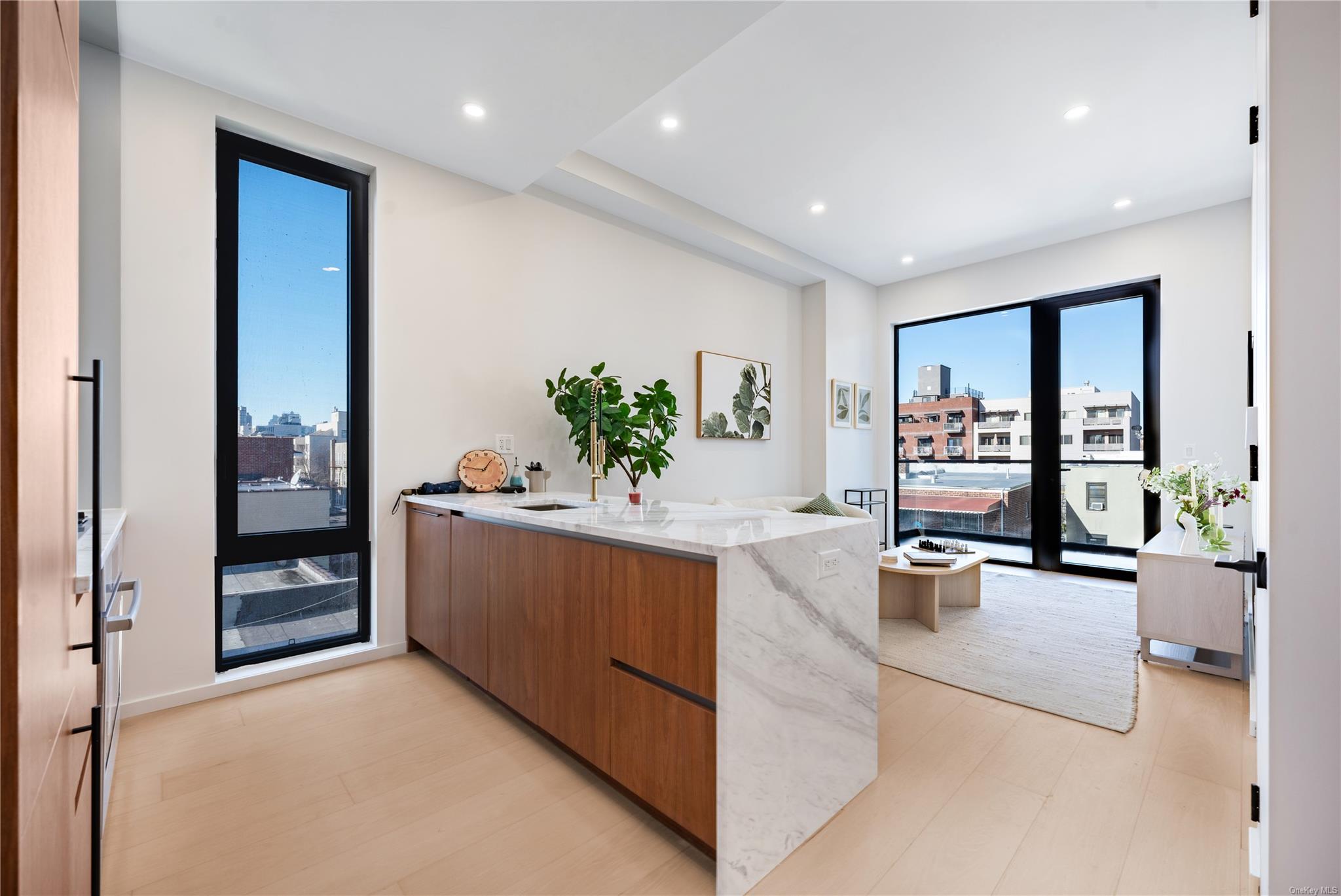 31-16 21st Street #3J, Astoria, New York image 4