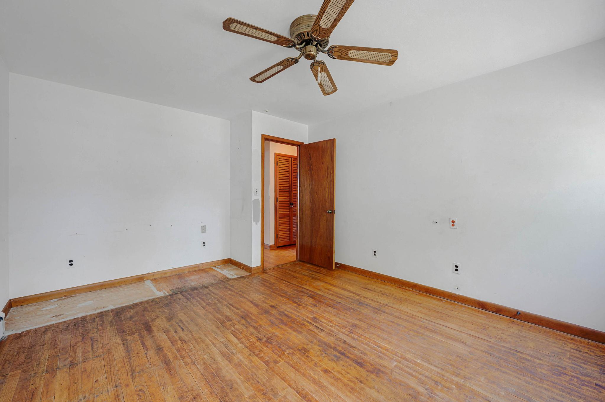 170 Taft Crescent, Centerport, New York image 17