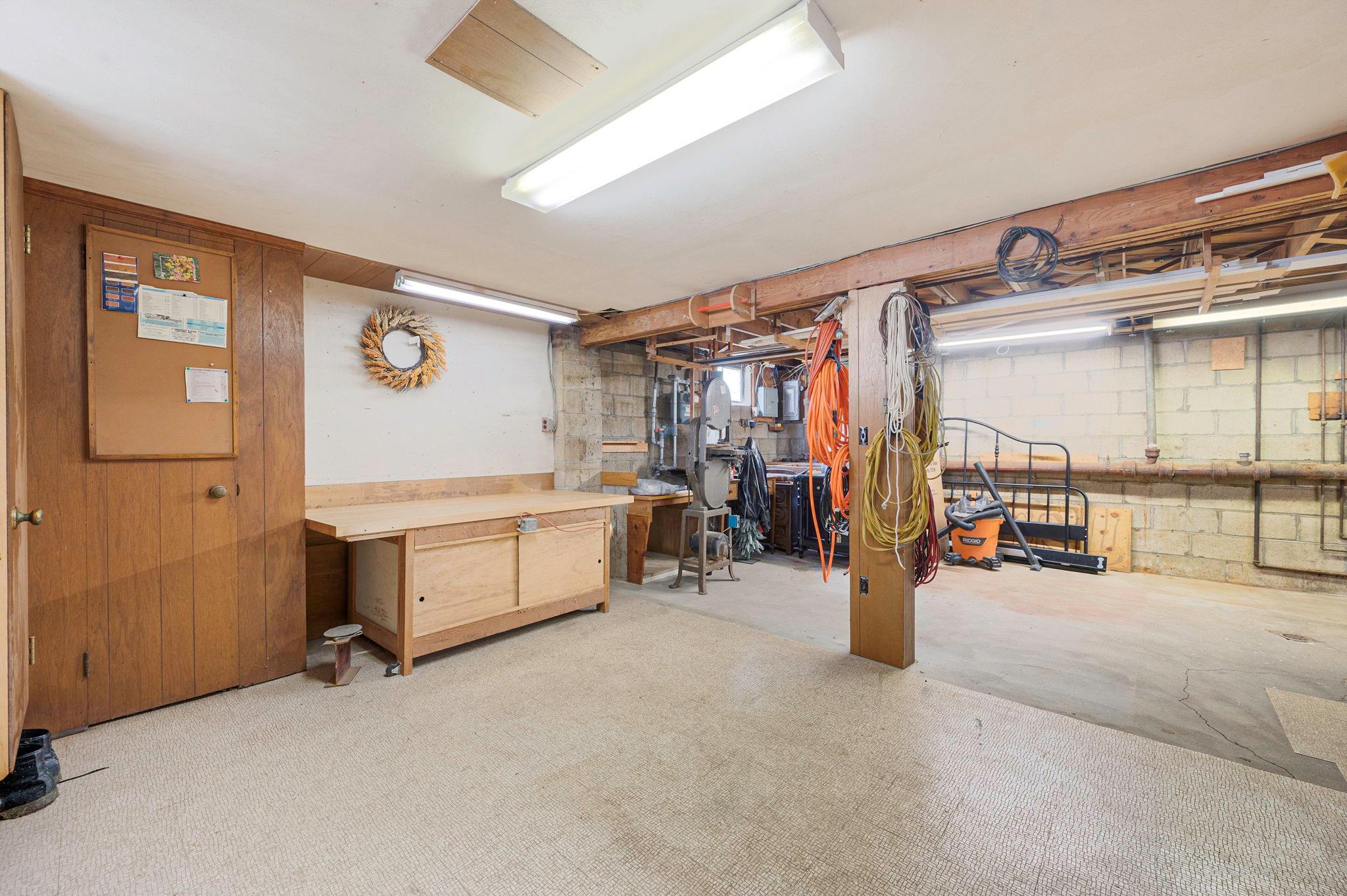 170 Taft Crescent, Centerport, New York image 30