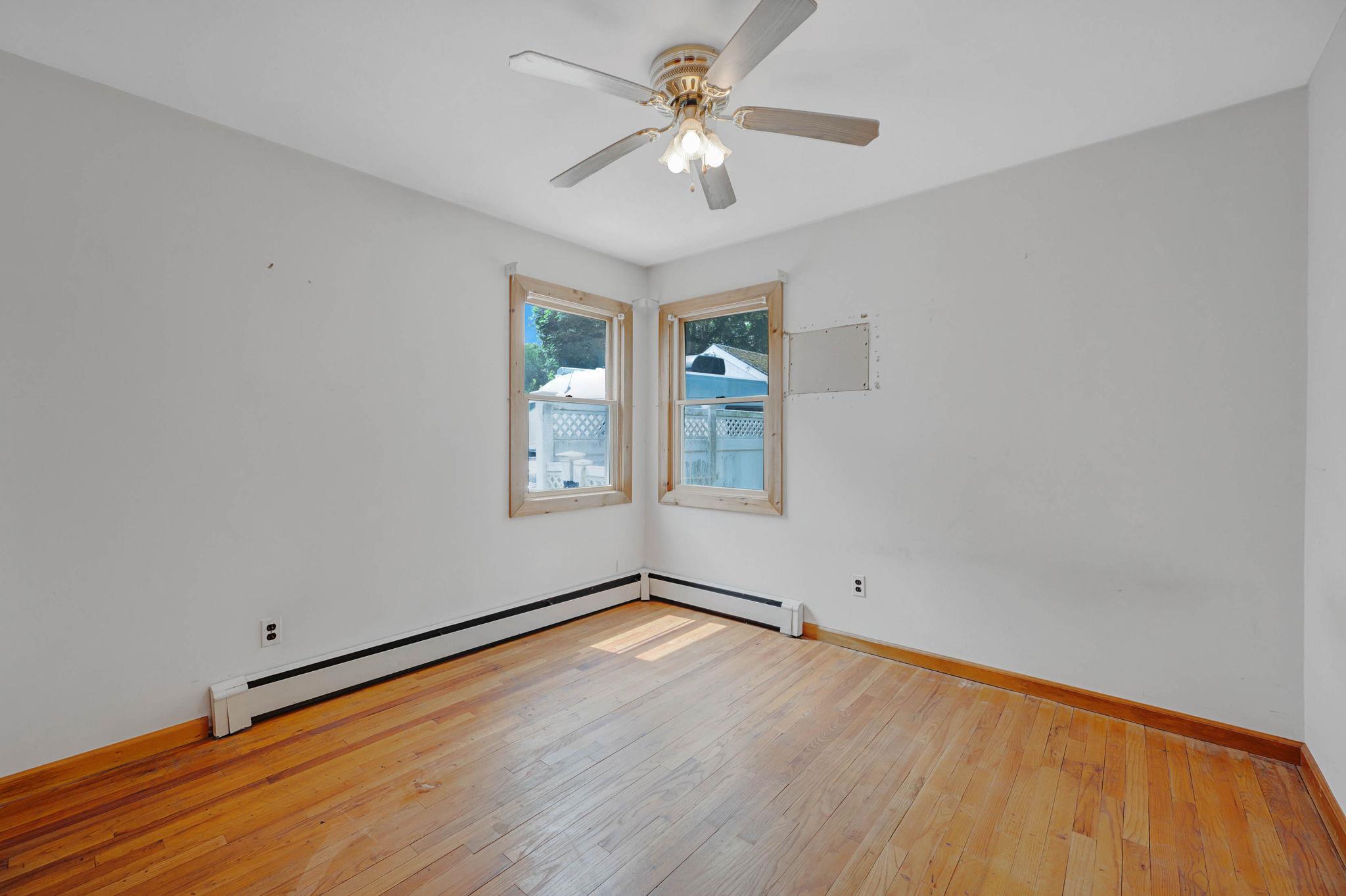 170 Taft Crescent, Centerport, New York image 18