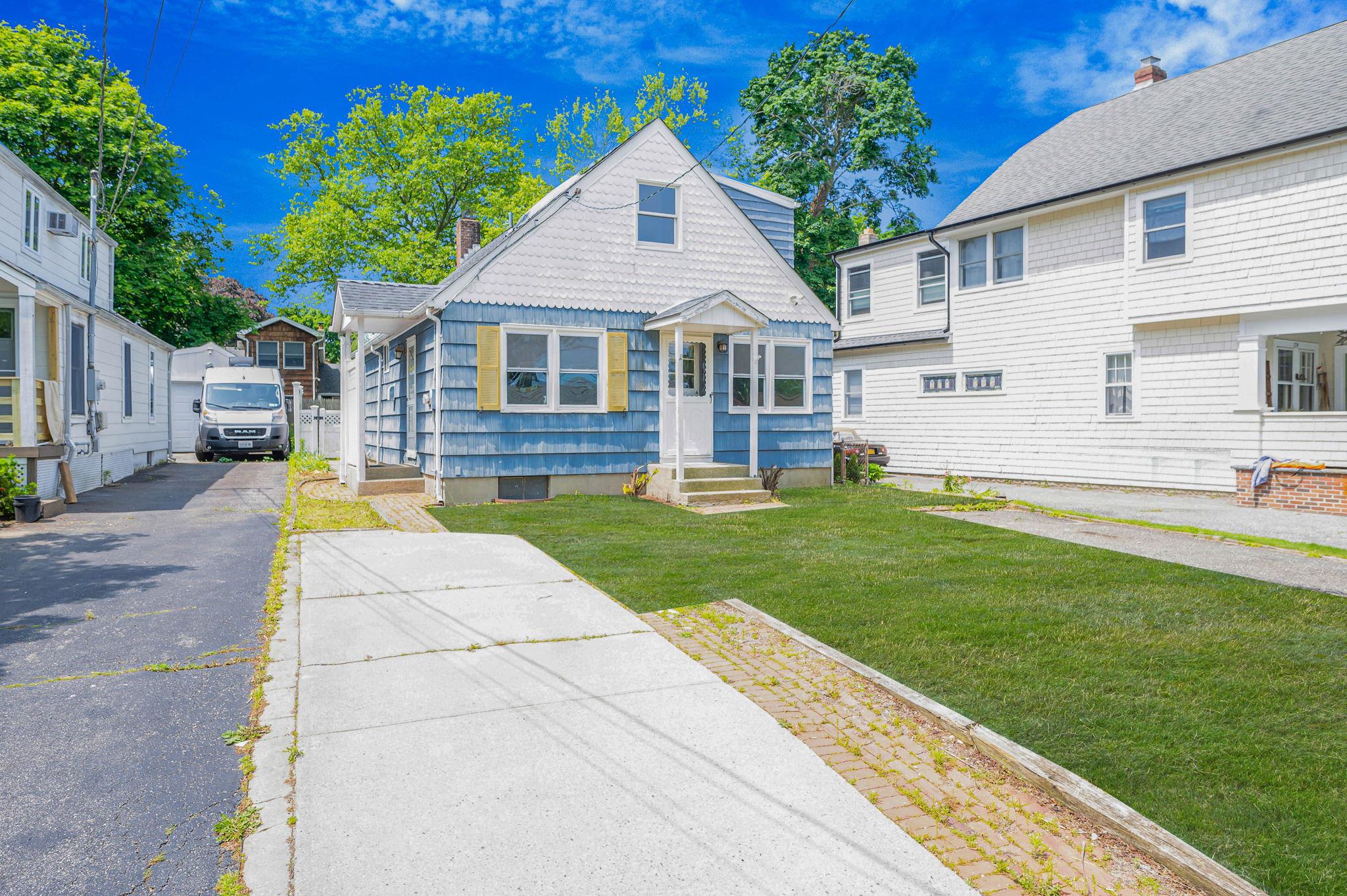 170 Taft Crescent, Centerport, New York image 1