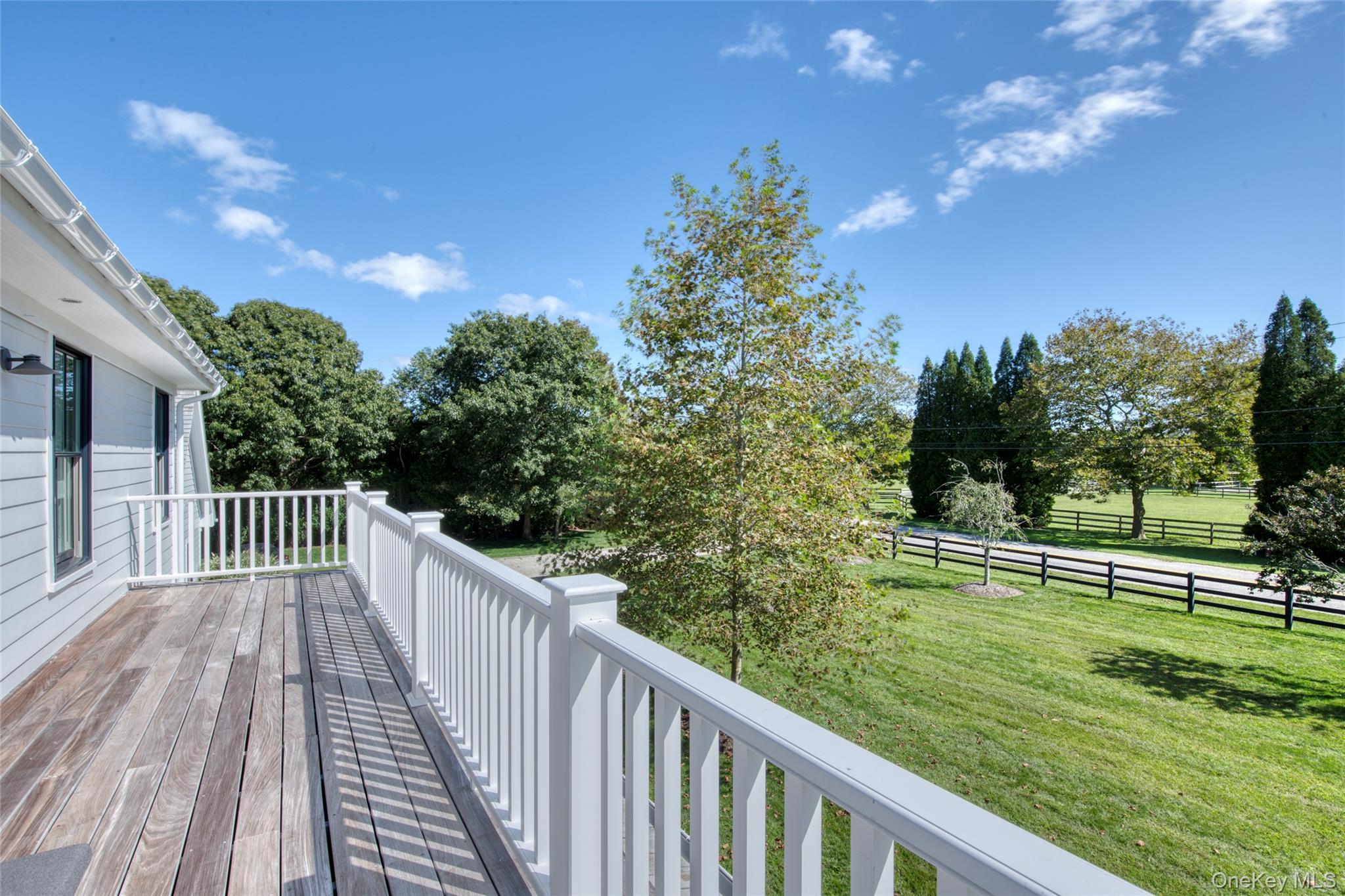 172 Narrow Lane E