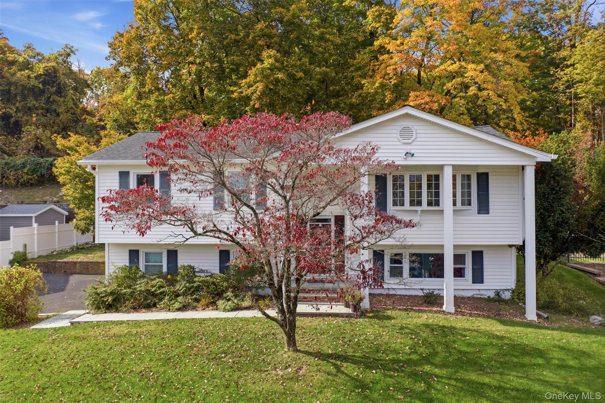 30 S Lilburn Drive