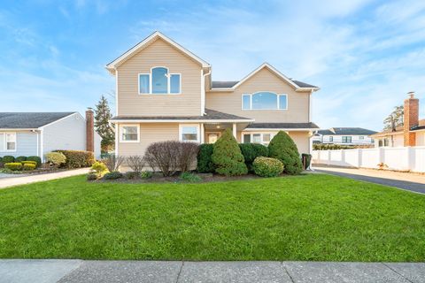 15 Chadwick Road Syosset NY 11791