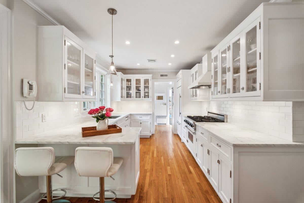 219 Rockingstone Avenue, Larchmont, New York image 12