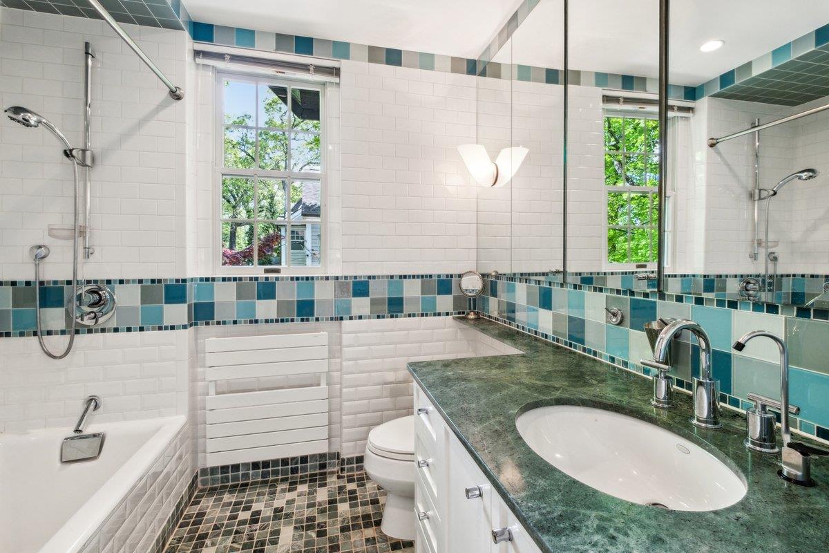 219 Rockingstone Avenue, Larchmont, New York image 23