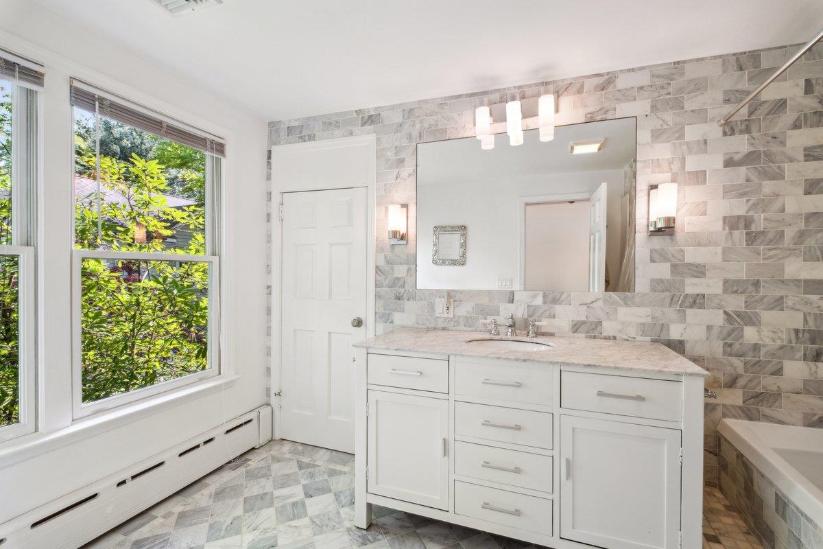 219 Rockingstone Avenue, Larchmont, New York image 20
