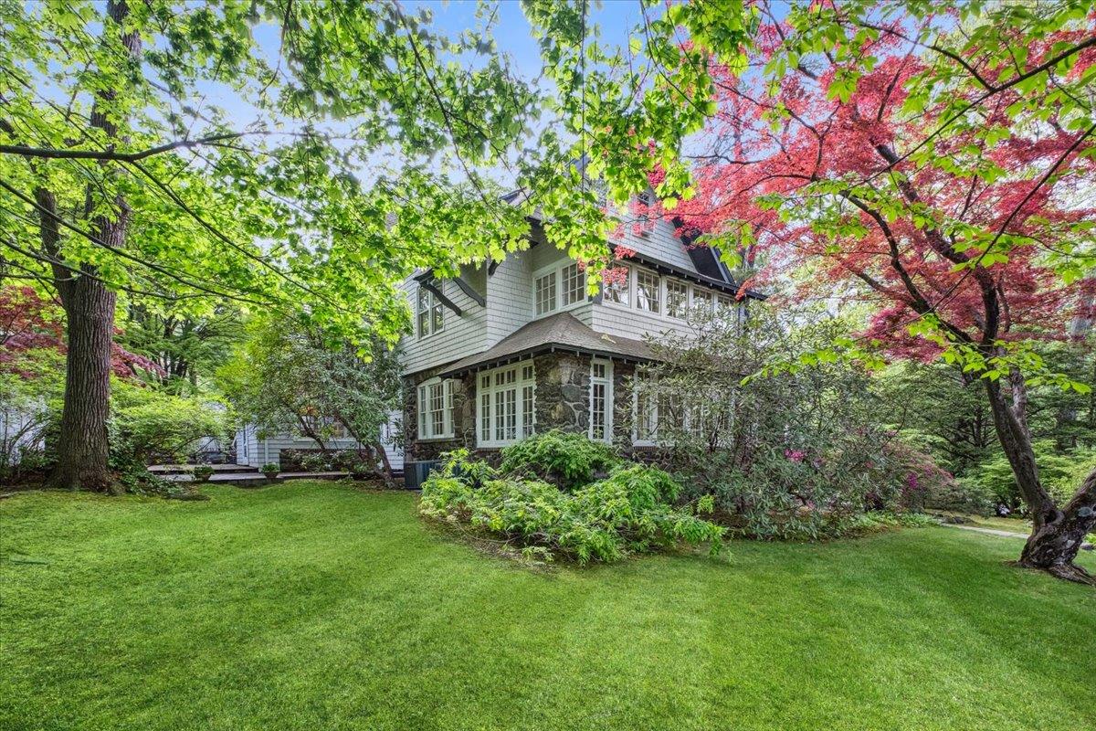 219 Rockingstone Avenue, Larchmont, New York image 29