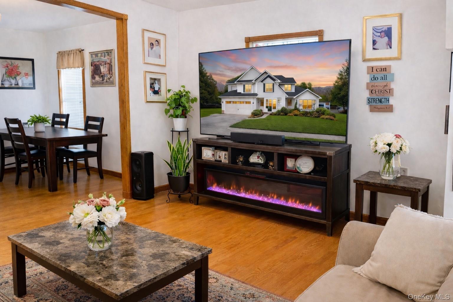 9309 Vanderveer Street