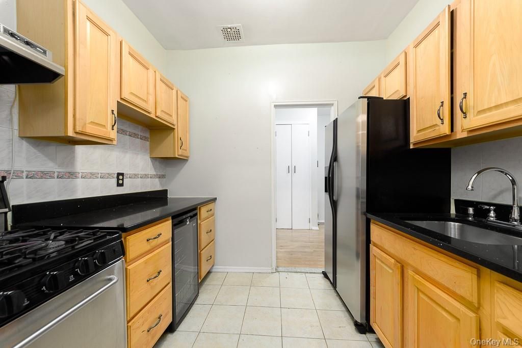 Photo of 1199 E 53rd Street #1L, Brooklyn, NY 11234 (MLS # 965769)