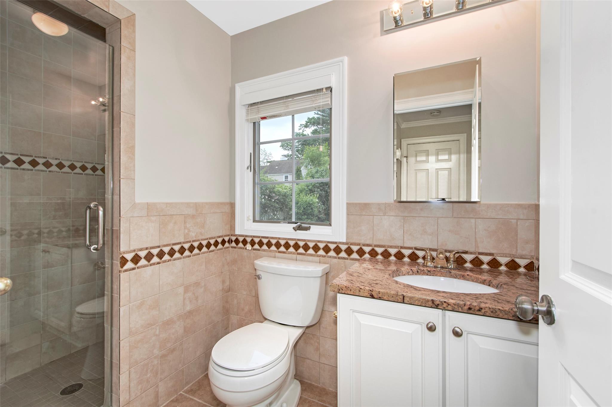 37 Myrtle Boulevard, Larchmont, New York image 16