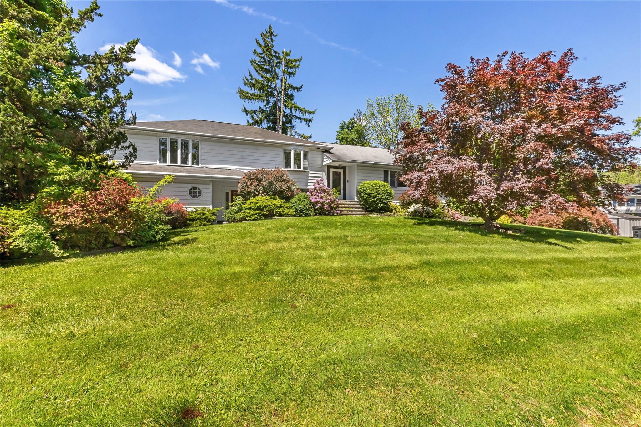2307 Hawthorne Drive, Yorktown Heights, New York image 2