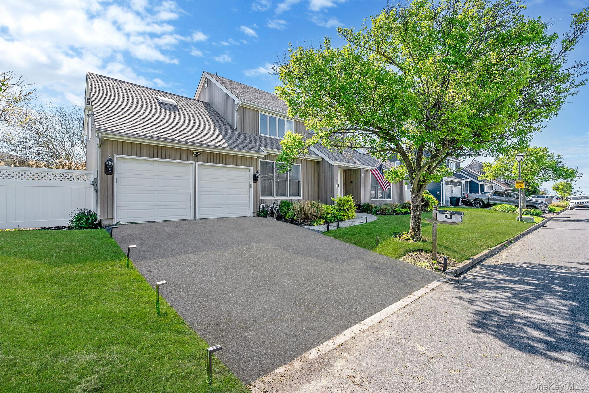 810 Anthony Drive - Photo 3