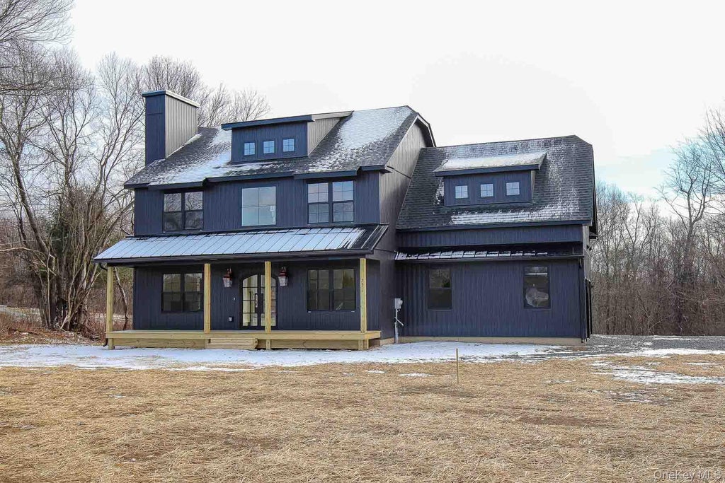 Photo of 8 James Place, Port Jervis, NY 12771 (MLS # 1055466)