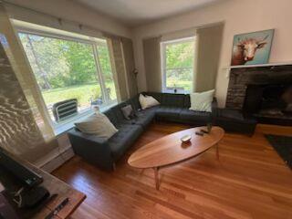 7 Saxon Woods Road