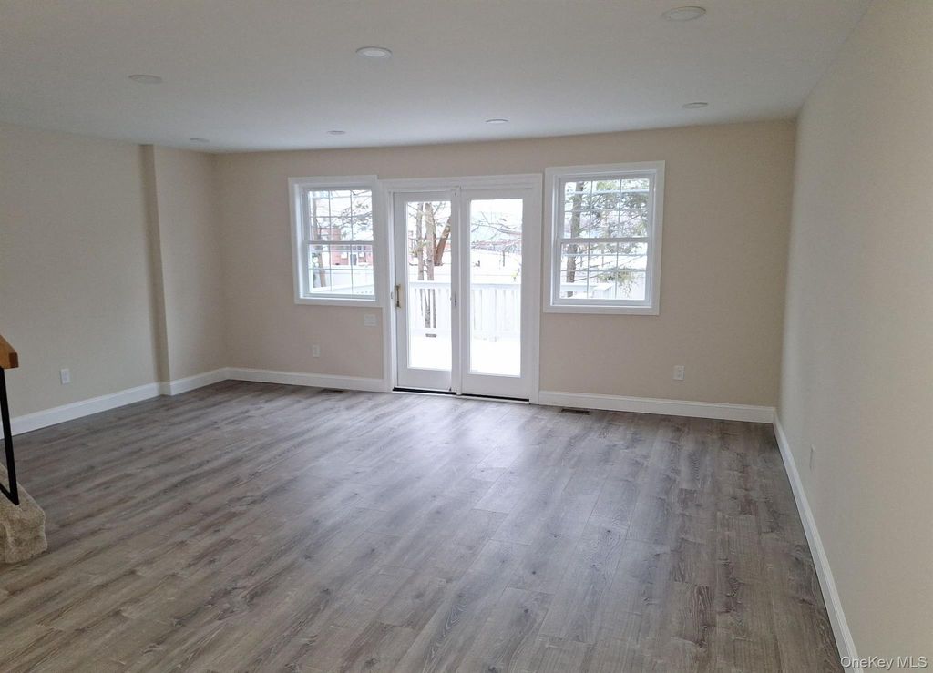 Photo of 815 Franklin Avenue #4, Franklin Square, NY 11010 (MLS # 943144)