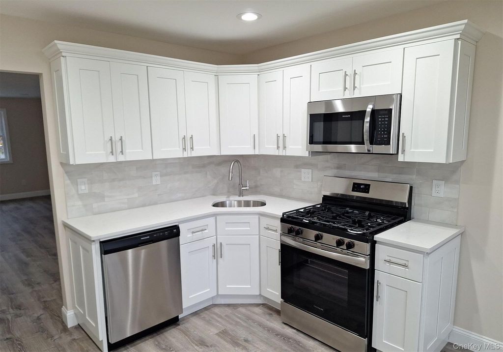 Photo of 815 Franklin Avenue #4, Franklin Square, NY 11010 (MLS # 943144)