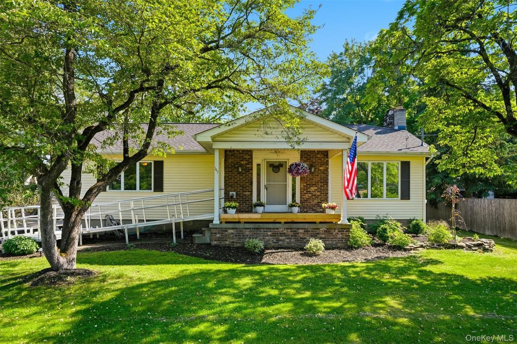 Photo of 147 County Route 1, Warwick, NY 10990 (MLS # 999168)