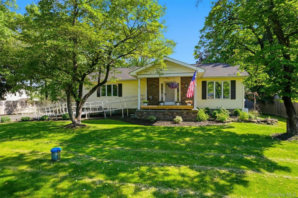 Photo of 147 County Route 1, Warwick, NY 10990 (MLS # 999168)