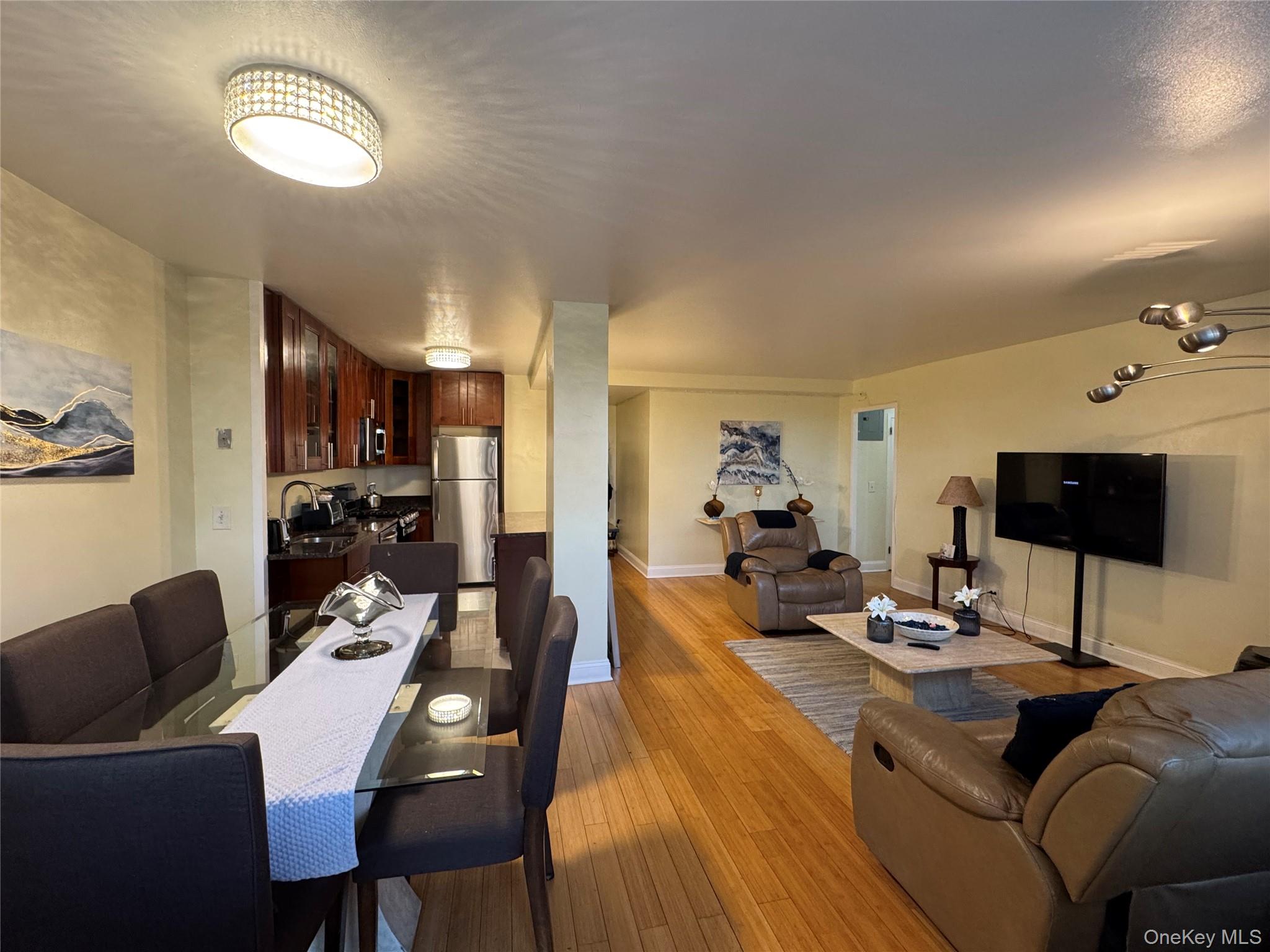 820 Boynton Avenue 6K