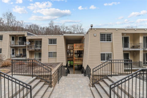 Condo For Sale - 420 Fox Run Lane<br/> Carmel, NY 10512