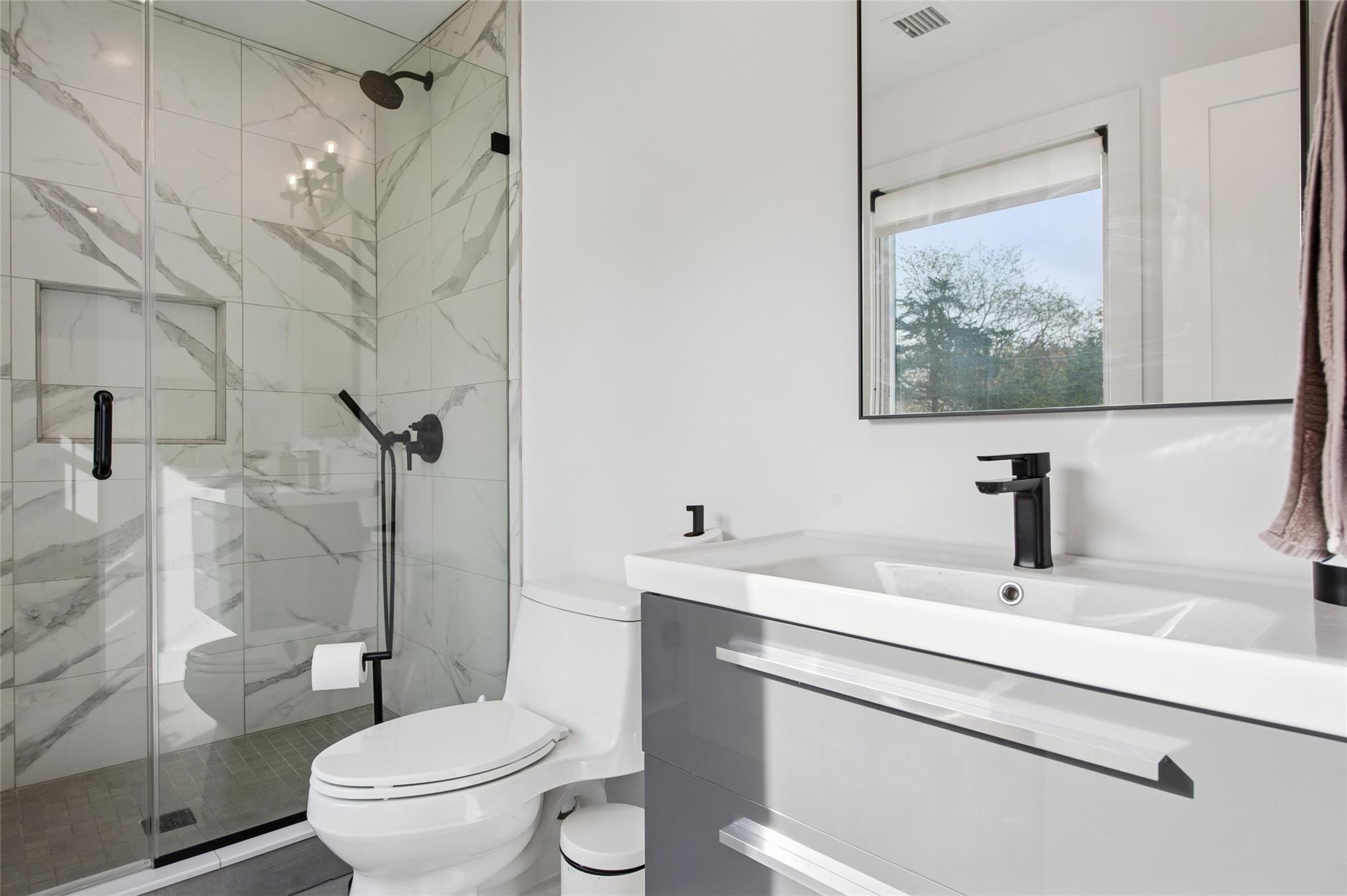 75 Saint Andrews Road, Southampton, New York image 22
