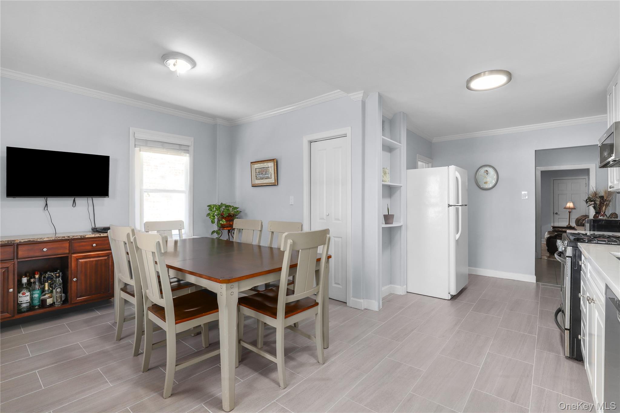 638-640 Halstead Avenue