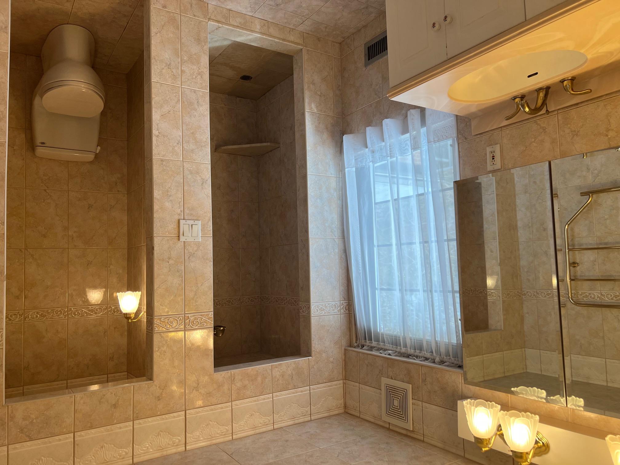 117 W Aldershot Lane, Manhasset, New York image 11