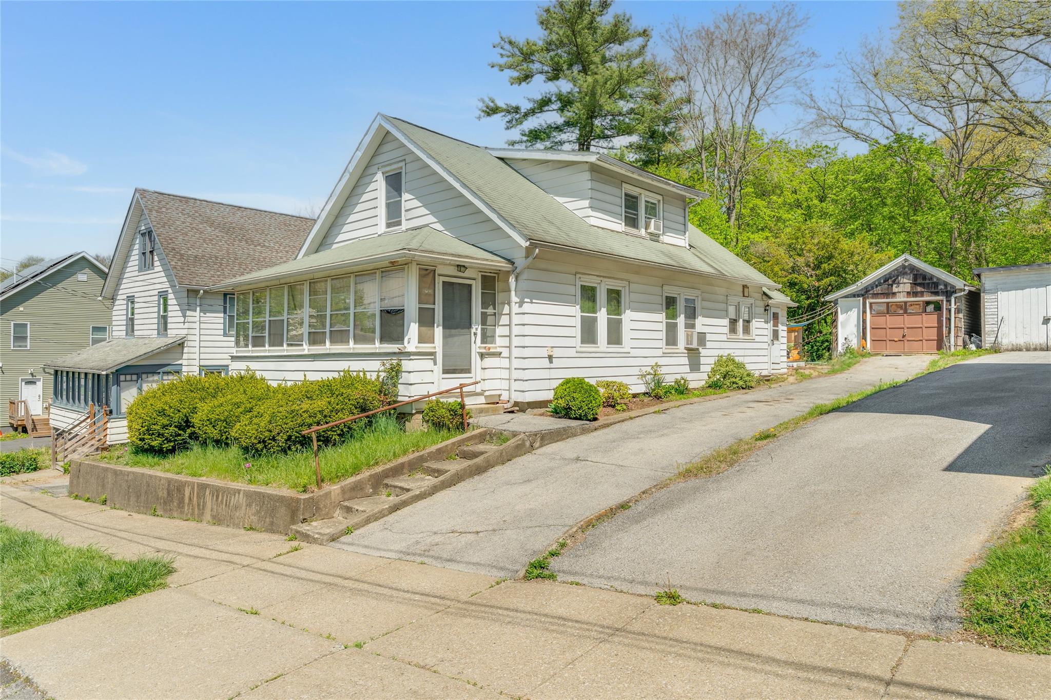 17 Lawrence Road, Poughkeepsie, New York image 2