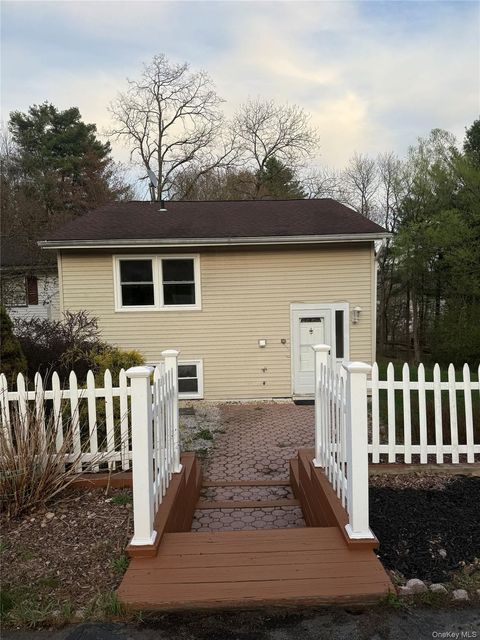 38 Laura Lane Kiamesha Lake NY 12751