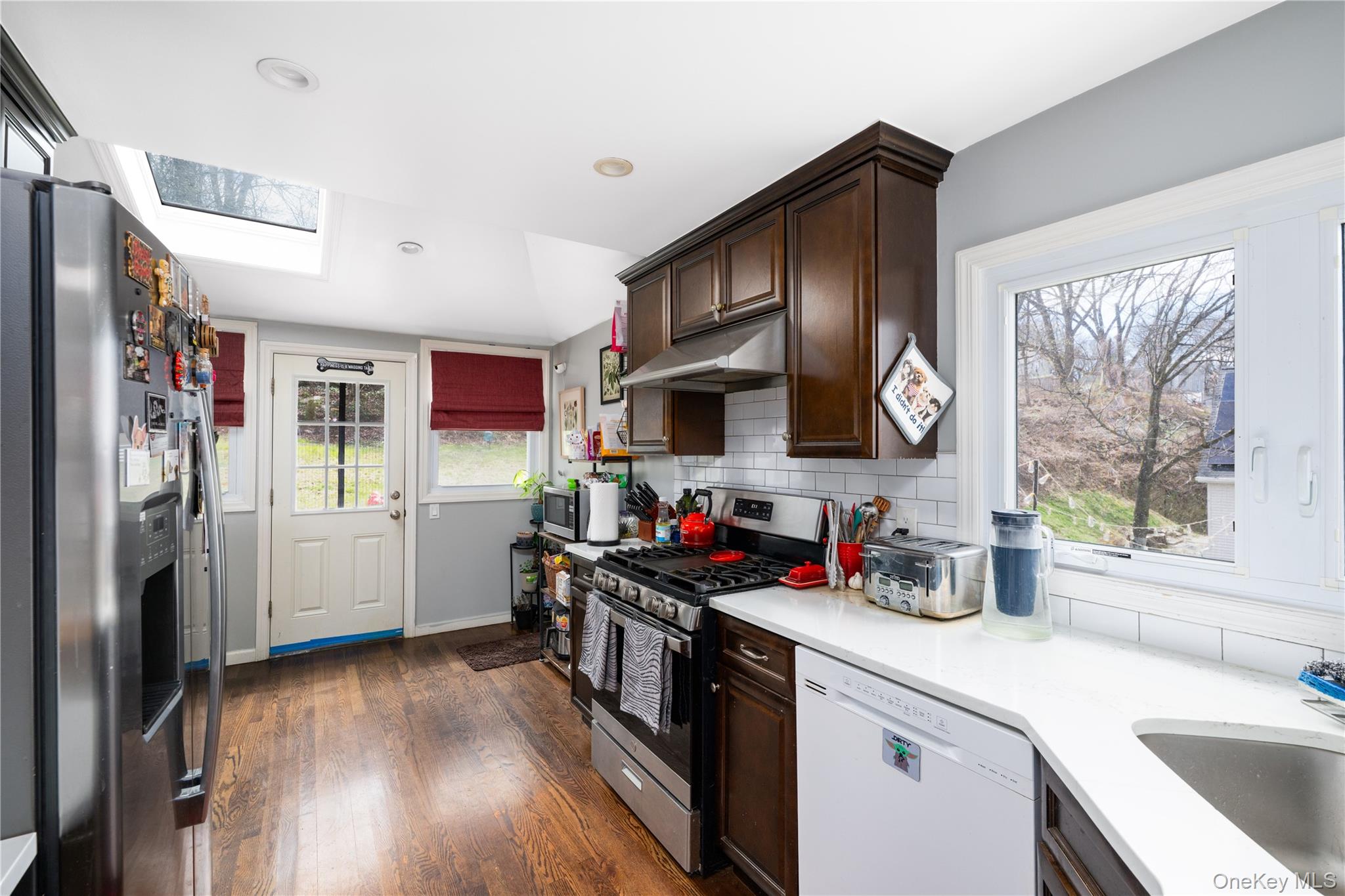 1463 Lincoln Terrace