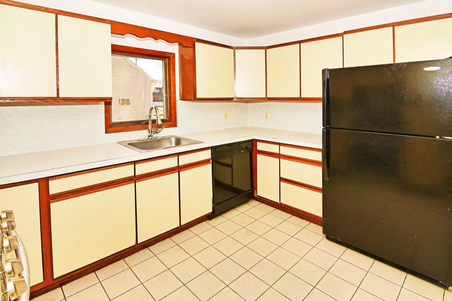 467 Carlls Path, Deer Park, New York image 13