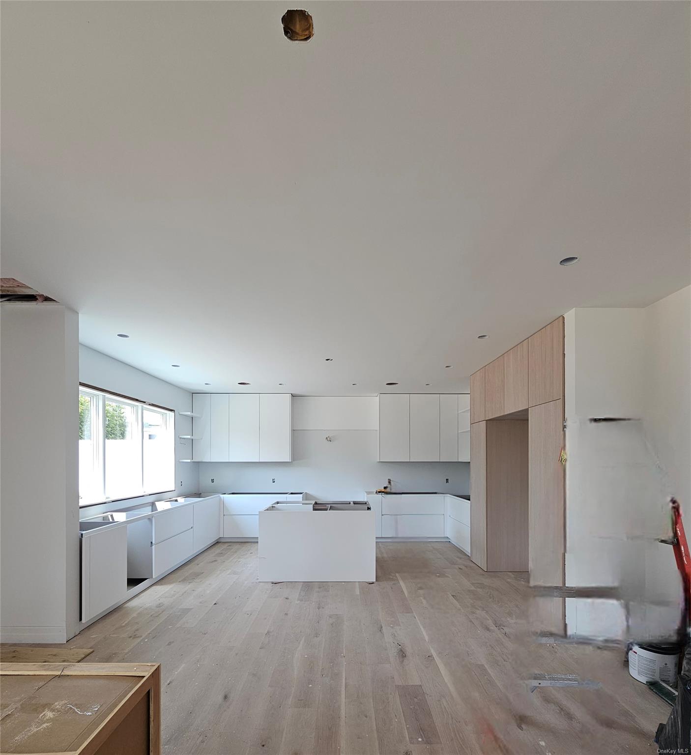 135 South Road, Westhampton, New York image 9