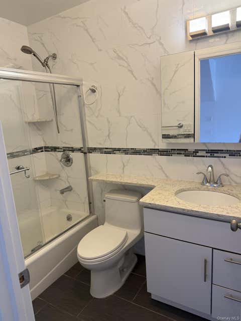 Multifamily For Rent - 7111 60th Avenue<br/> Maspeth, NY 11378