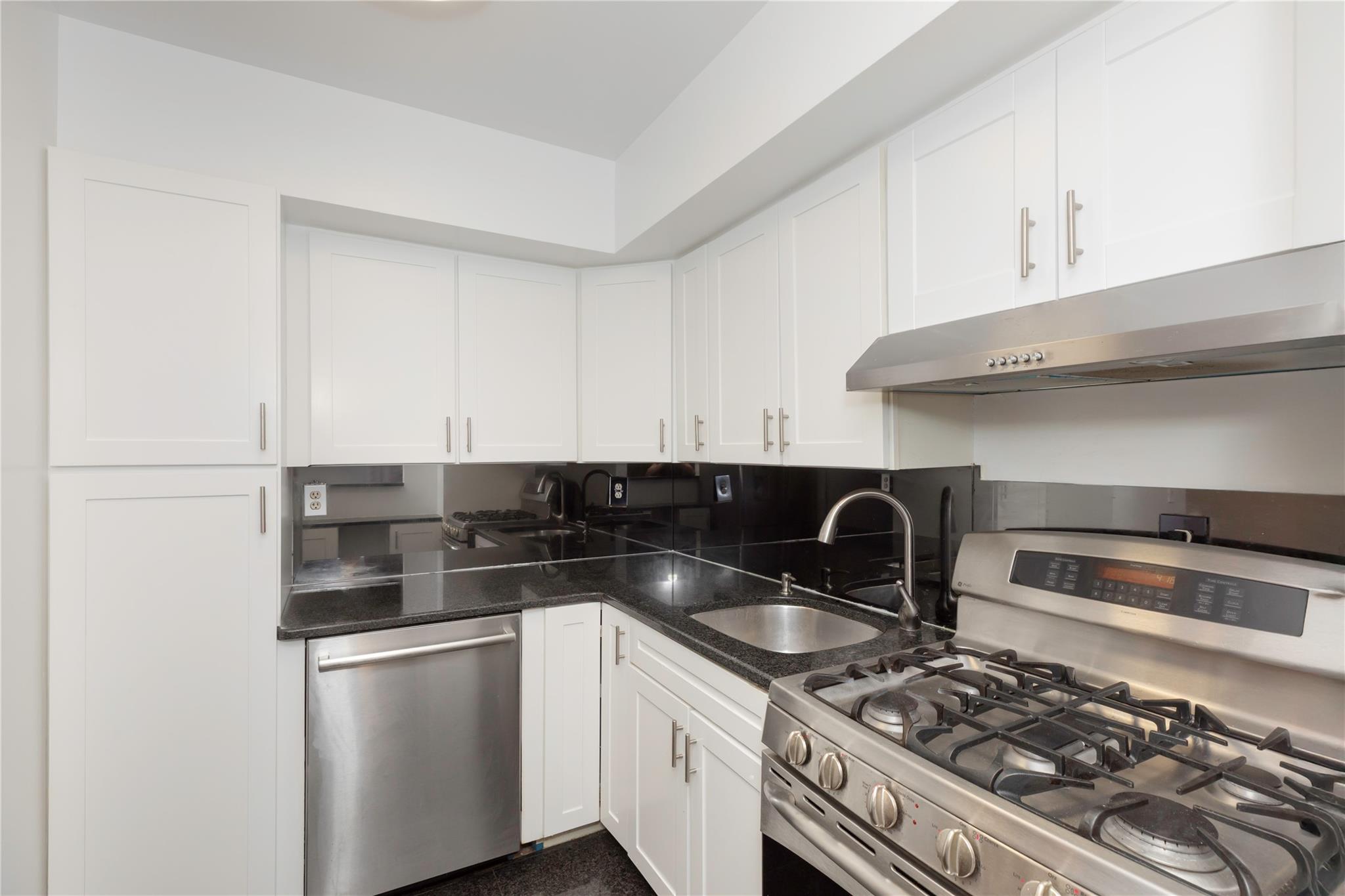 1374 Midland Avenue #607, Bronxville, New York image 11