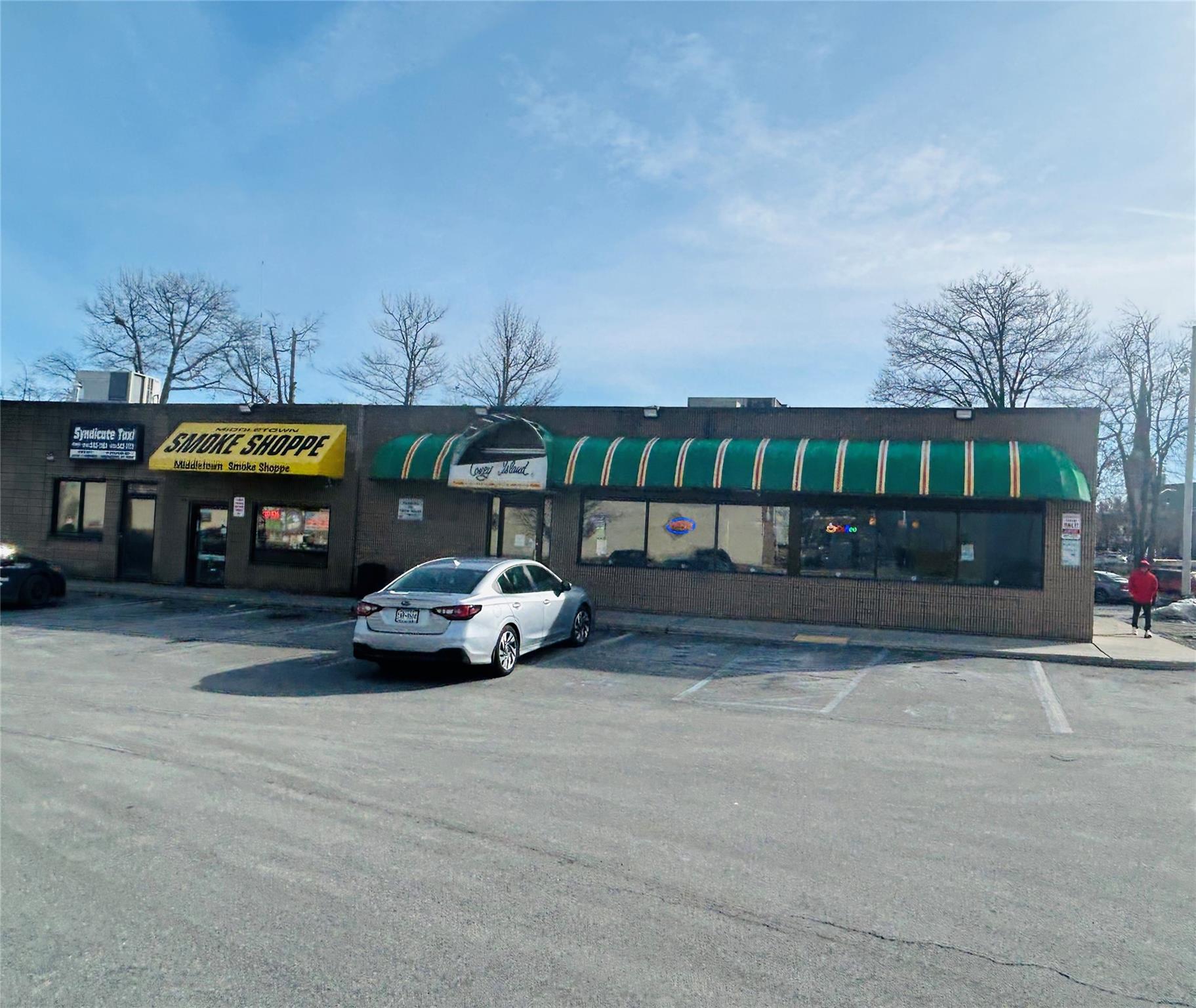 22 Railroad Avenue 10