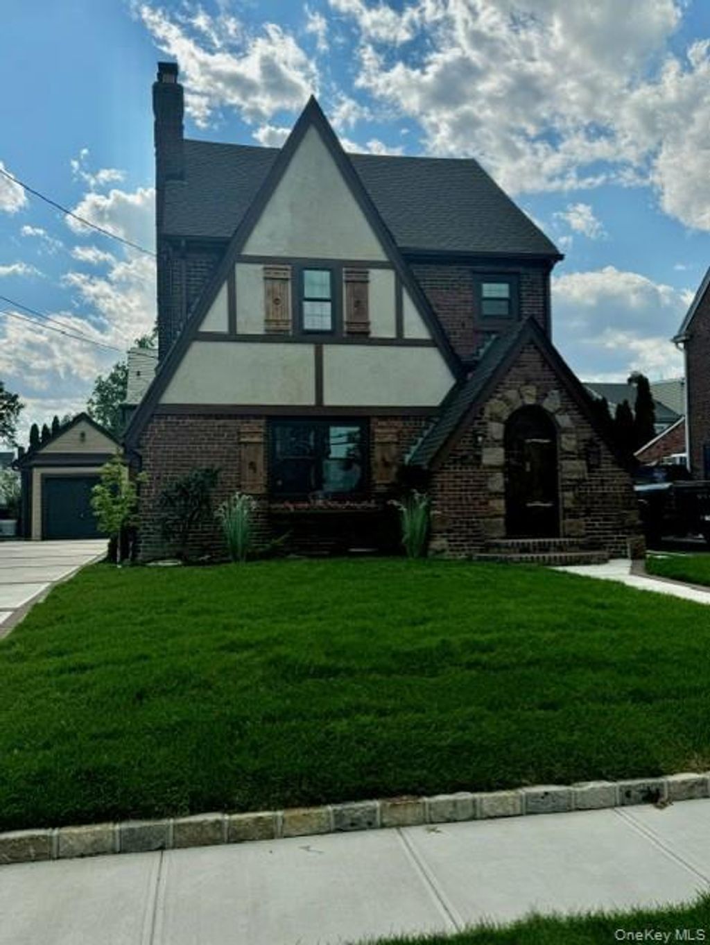 Photo of 191 Brixton Road S, Garden City, NY 11530 (MLS # 1006728)