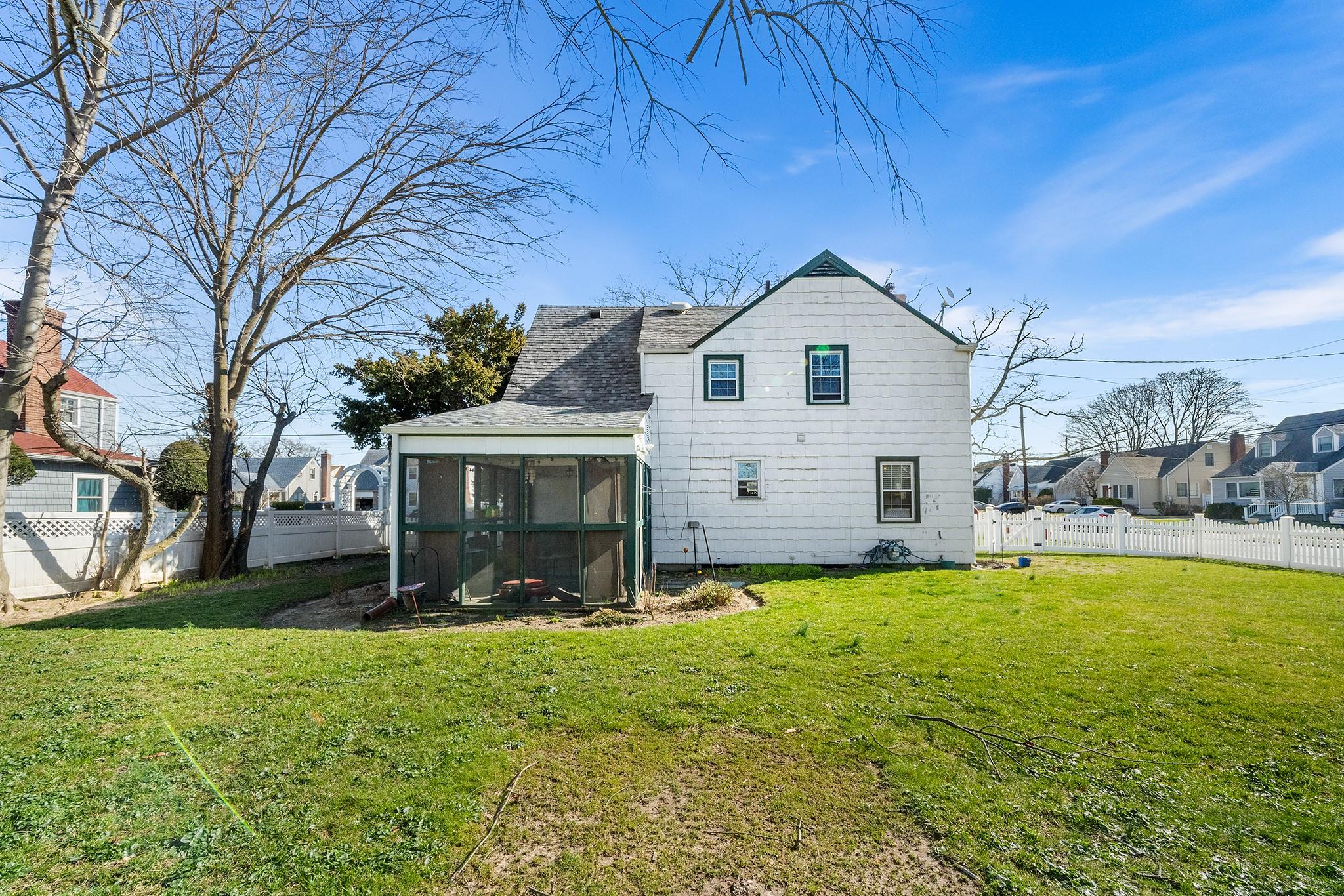 2944 Tulip Avenue, Baldwin, New York image 24