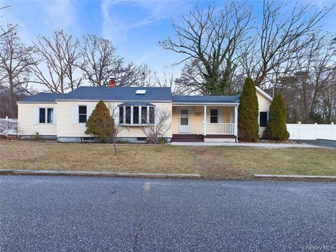 Homes For Sale - 115 Clinton Avenue<br/> Patchogue, NY 11772